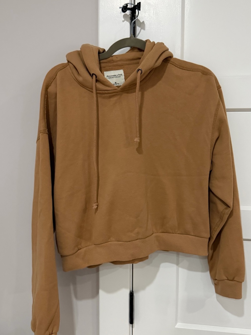 Abercrombie & Fitch Pullover Hoodie in Caramel